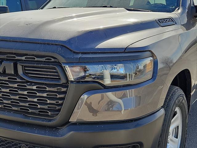 2026 RAM Ram 1500 RAM 1500 TRADESMAN CREW CAB 4X2 57 BOX