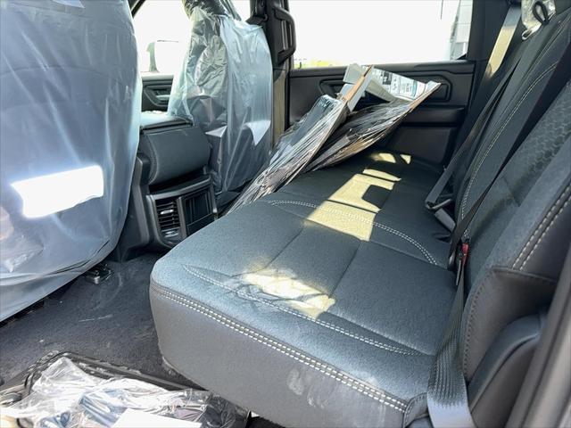 2026 Ram 1500 Warlock Crew Cab 4x4 5'7" Box