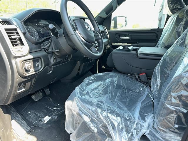 2026 Ram 1500 Warlock Crew Cab 4x4 5'7" Box