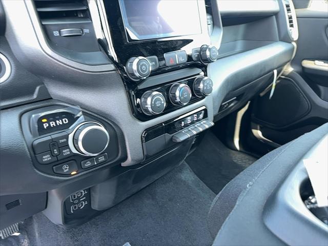 2026 Ram 1500 Warlock Crew Cab 4x4 5'7" Box