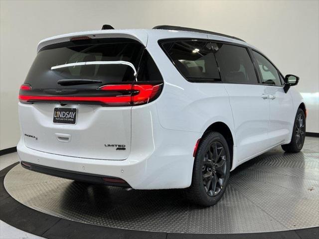 2026 Chrysler Pacifica PACIFICA LIMITED AWD