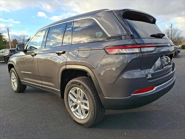 2025 Jeep Grand Cherokee GRAND CHEROKEE LAREDO X 4X4