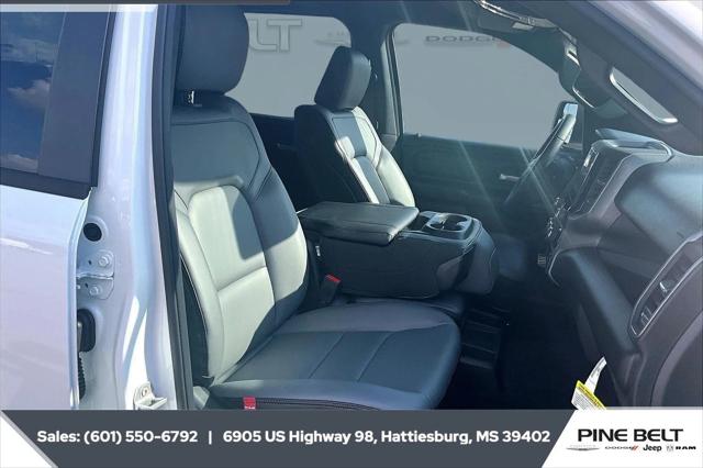 2026 Ram 1500 Tradesman Crew Cab 4x2 5'7" Box