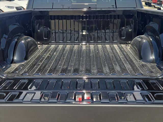 2026 Ram 1500 Express Crew Cab 4x4 57 Box