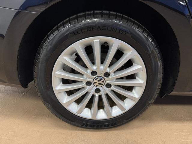 2017 Volkswagen Passat 1.8T SE