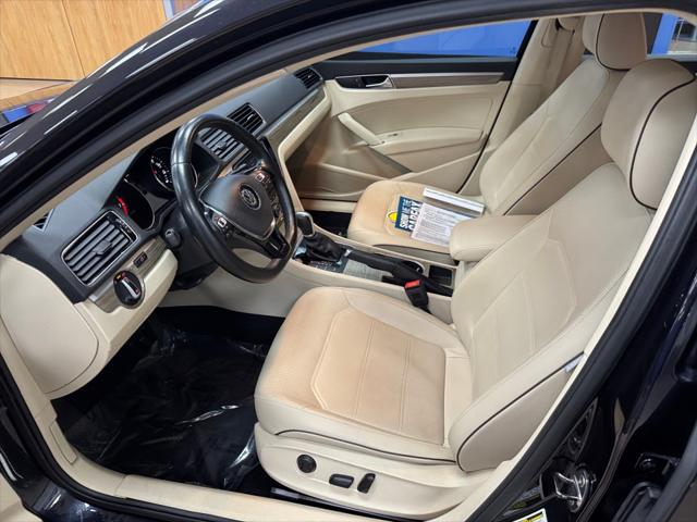 2017 Volkswagen Passat 1.8T SE