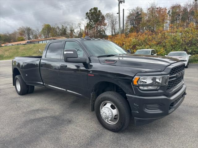 2024 RAM 3500 Tradesman Crew Cab 4x4 8 Box 2024 RAM 3500 Tradesman Crew Cab 4x4 8 Box