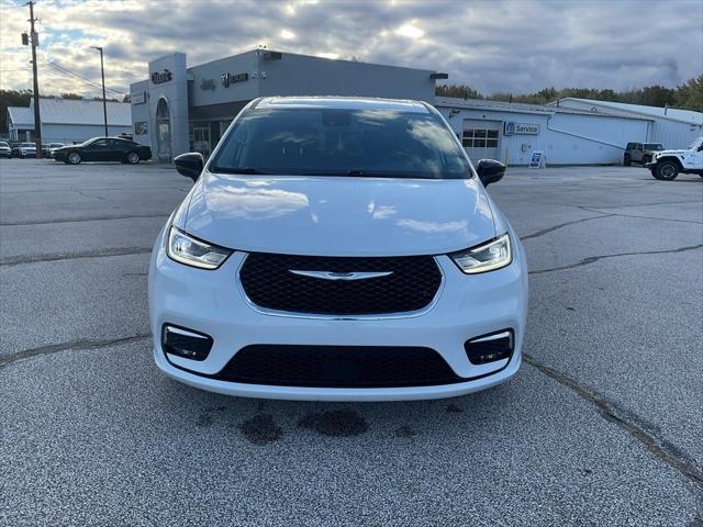 2024 Chrysler Pacifica Touring L 2024 Chrysler Pacifica Touring L