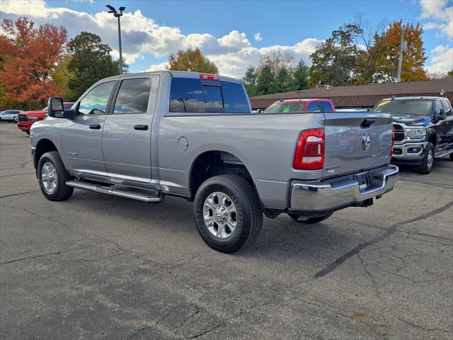 2024 RAM 2500 Big Horn Crew Cab 4x4 64 Box 2024 RAM 2500 Big Horn Crew Cab 4x4 64 Box