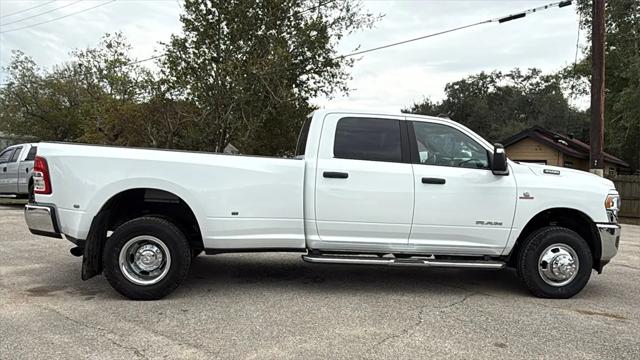 2024 RAM 3500 Big Horn Crew Cab 4x4 8 Box 2024 RAM 3500 Big Horn Crew Cab 4x4 8 Box