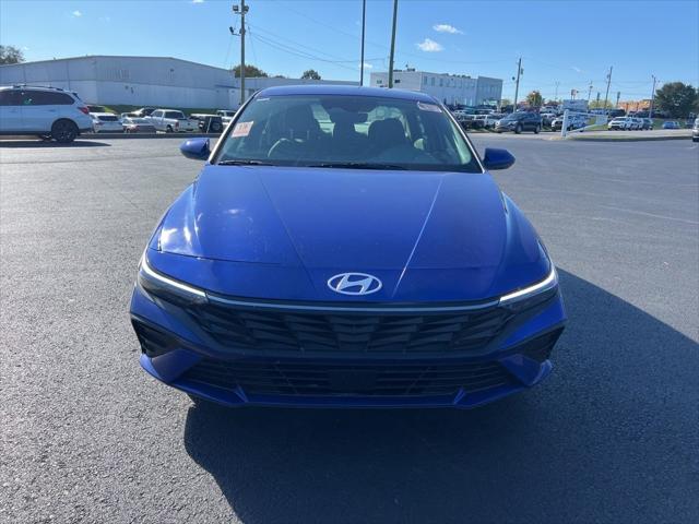 2024 Hyundai Elantra SEL 2024 Hyundai Elantra SEL