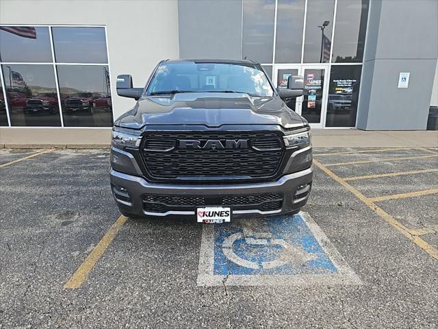 2025 RAM Ram 1500 RAM 1500 BIG HORN CREW CAB 4X4 57 BOX