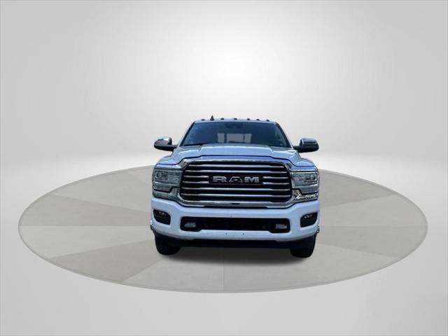 2022 RAM 3500 Limited Longhorn Crew Cab 4x4 8 Box 2022 RAM 3500 Limited Longhorn Crew Cab 4x4 8 Box