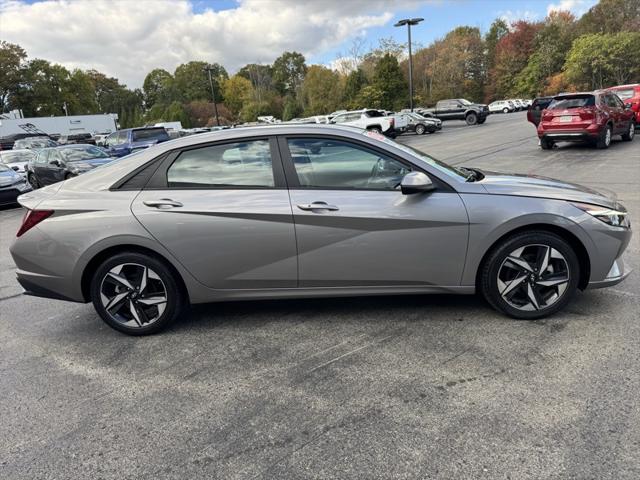 2023 Hyundai Elantra SEL 2023 Hyundai Elantra SEL