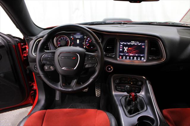 2017 Dodge Challenger 392 Hemi Scat Pack Shaker 2017 Dodge Challenger 392 Hemi Scat Pack Shaker