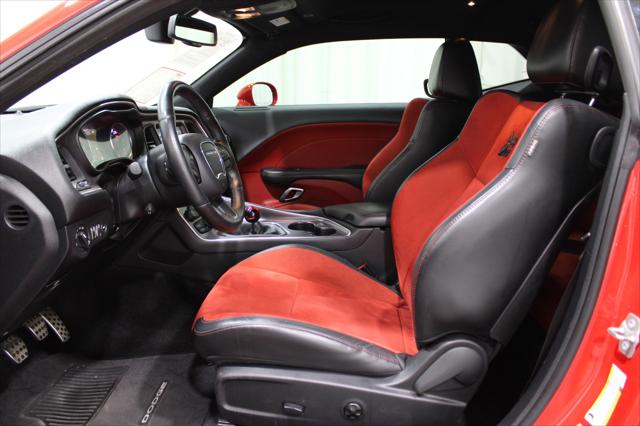 2017 Dodge Challenger 392 Hemi Scat Pack Shaker 2017 Dodge Challenger 392 Hemi Scat Pack Shaker