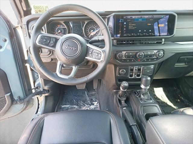 2024 Jeep Wrangler 4-Door Sahara 4x4 2024 Jeep Wrangler 4-Door Sahara 4x4