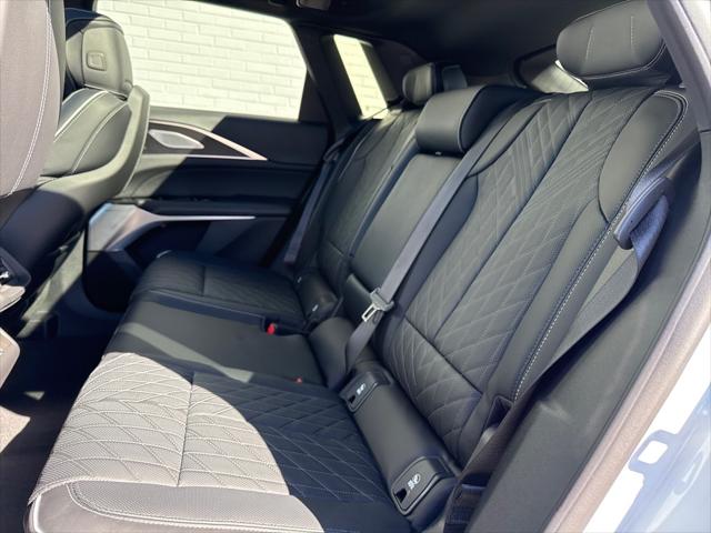 2026 Cadillac iQ V-Series Premium AWD