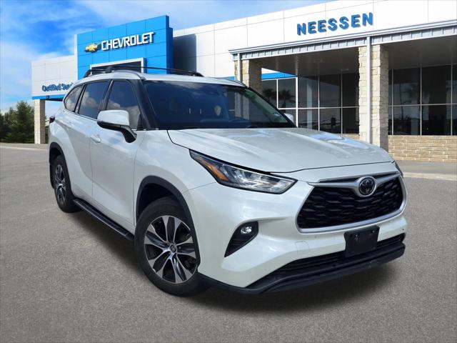 2020 Toyota Highlander XLE 2020 Toyota Highlander XLE