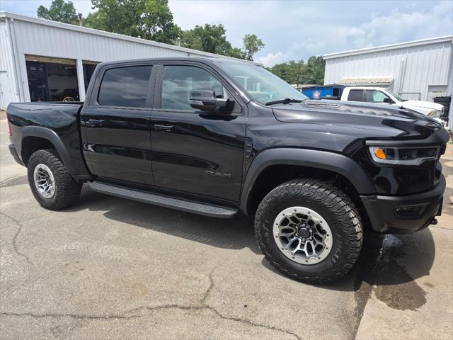 2025 RAM 1500 RHO Crew Cab 4x4 57 Box 2025 RAM 1500 RHO Crew Cab 4x4 57 Box
