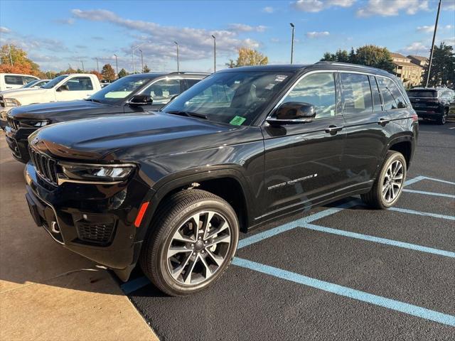 2022 Jeep Grand Cherokee Overland 4x4 2022 Jeep Grand Cherokee Overland 4x4