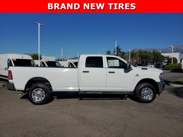 2023 RAM 2500 Tradesman Crew Cab 4x4 8 Box 2023 RAM 2500 Tradesman Crew Cab 4x4 8 Box