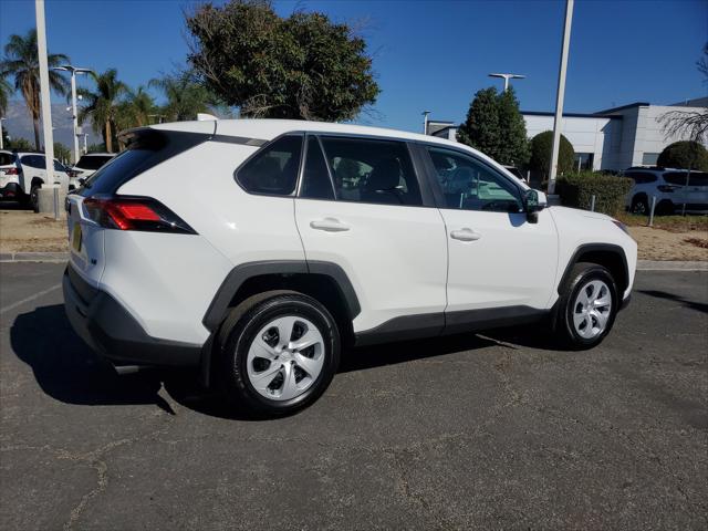 2024 Toyota RAV4 LE 2024 Toyota RAV4 LE