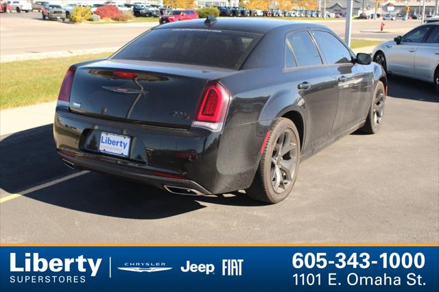 2022 Chrysler 300 S 2022 Chrysler 300 S