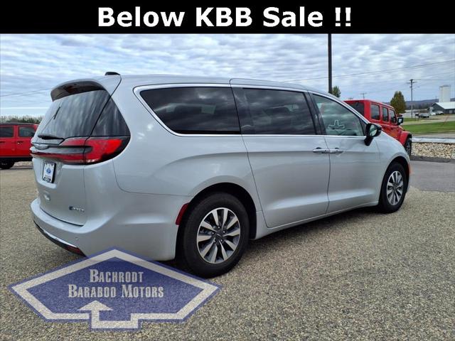2024 Chrysler Pacifica Hybrid Select 2024 Chrysler Pacifica Hybrid Select
