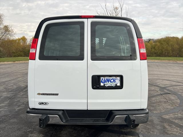 2024 Chevrolet Express Cargo RWD 2500 Regular Wheelbase WT 2024 Chevrolet Express Cargo RWD 2500 Regular Wheelbase WT