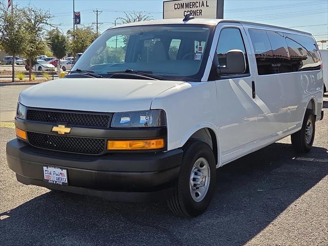2025 Chevrolet Express Passenger RWD 3500 Extended Wheelbase LS