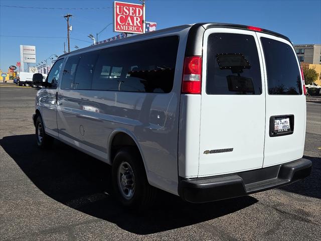 2025 Chevrolet Express Passenger RWD 3500 Extended Wheelbase LS
