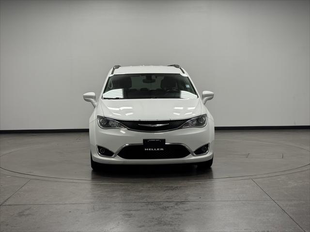 2017 Chrysler Pacifica Touring-L 2017 Chrysler Pacifica Touring-L