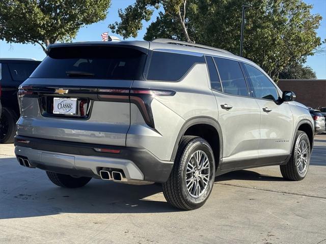 2025 Chevrolet Traverse FWD LT