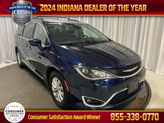 2017 Chrysler Pacifica Touring-L 2017 Chrysler Pacifica Touring-L