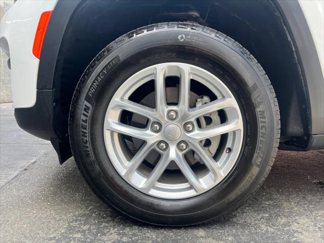 2025 Jeep Grand Cherokee Laredo X 4x4