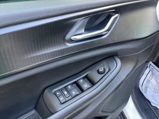 2025 Jeep Grand Cherokee Laredo X 4x4