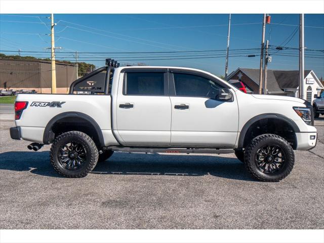 2024 Nissan TITAN Crew Cab PRO-4X 4x4 2024 Nissan TITAN Crew Cab PRO-4X 4x4