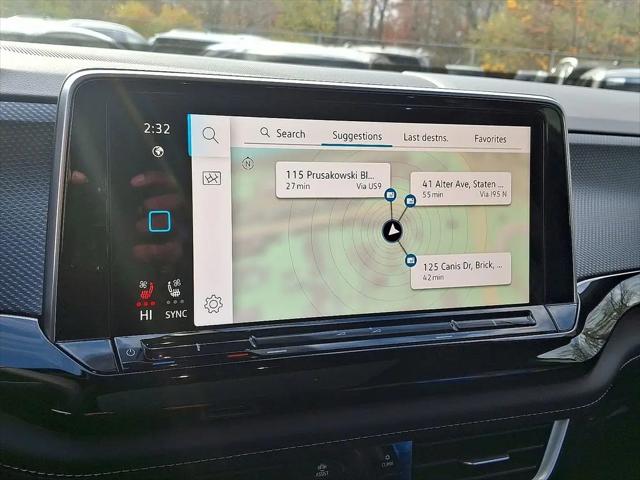 2026 Volkswagen Atlas Cross Sport SEL R-Line Black
