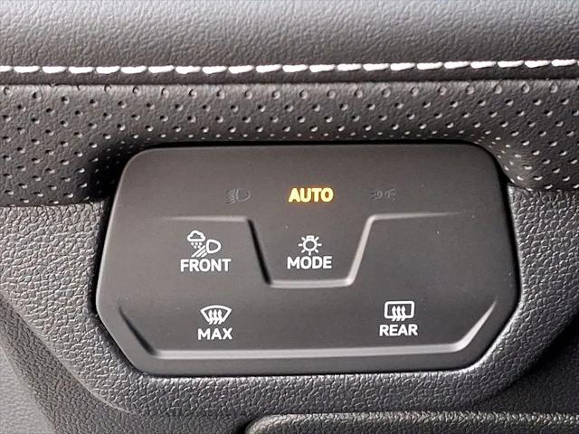 2026 Volkswagen Atlas Cross Sport SEL R-Line Black