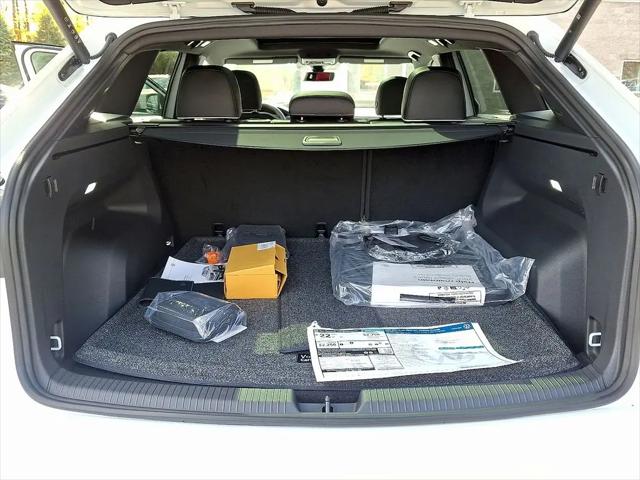 2026 Volkswagen Atlas Cross Sport SEL Premium R-Line