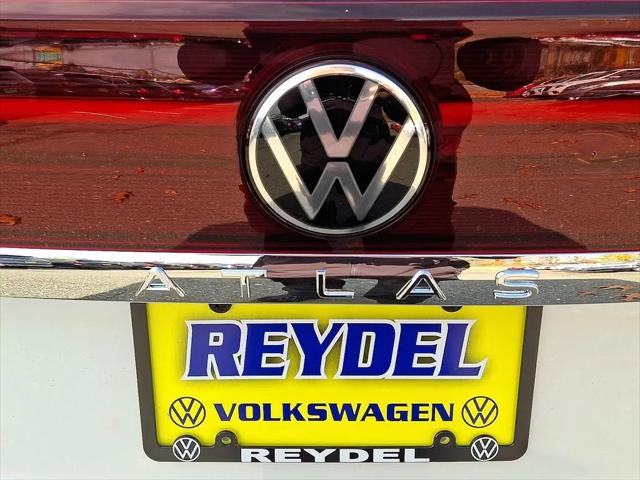 2026 Volkswagen Atlas Cross Sport SEL Premium R-Line