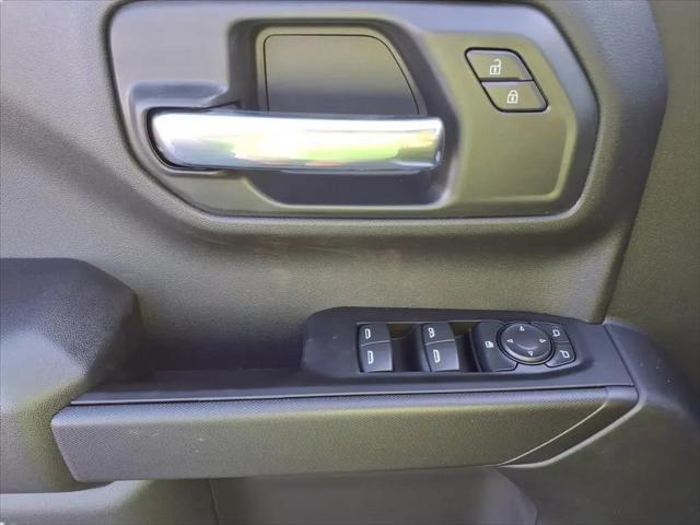 2026 Chevrolet Silverado 1500 4WD Crew Cab Short Bed Custom