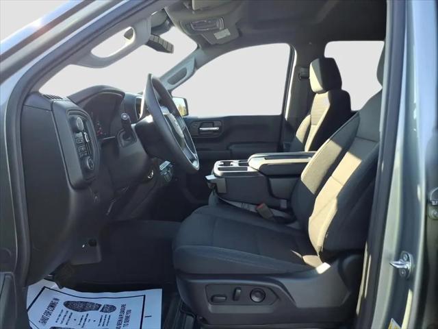 2026 Chevrolet Silverado 1500 4WD Crew Cab Short Bed Custom