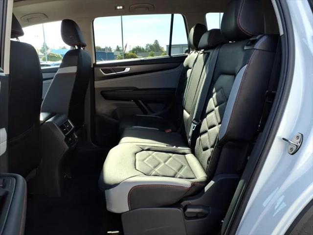 2026 Volkswagen Atlas Peak Edition