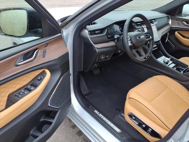 2025 Jeep Grand Cherokee L Summit 4x4