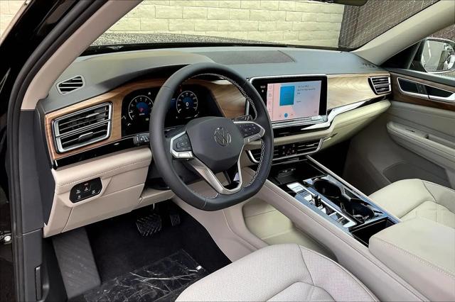 2026 Volkswagen Atlas SE with Technology