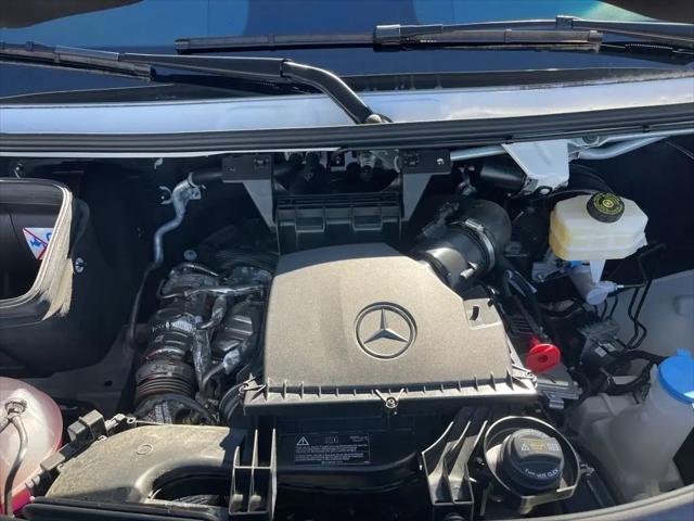 2025 Mercedes-Benz Sprinter 2500 High Roof 4-Cyl Diesel HO