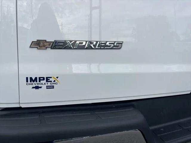 2023 Chevrolet Express Cargo Van RWD 2500 Regular Wheelbase WT