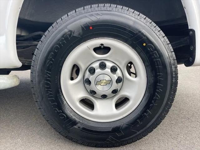 2023 Chevrolet Express Cargo Van RWD 2500 Regular Wheelbase WT